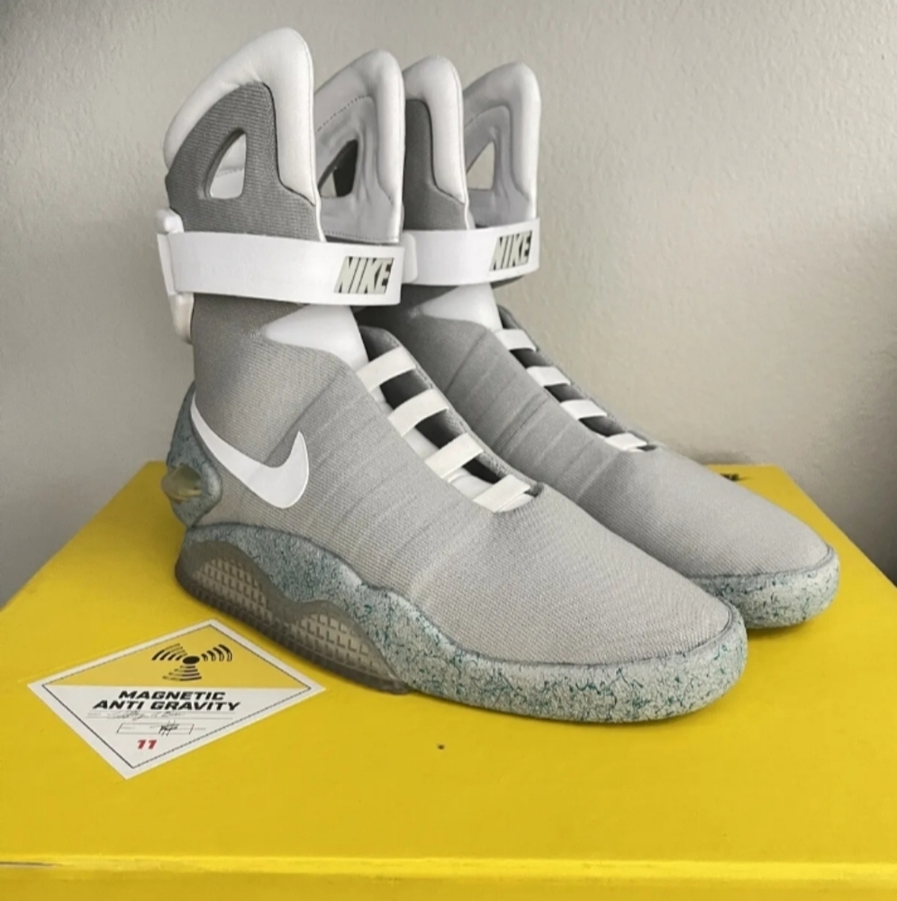 Nike Air mags